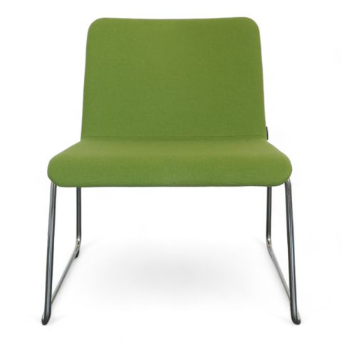 Offecct loungestol med lav rygg i grønn tekstil