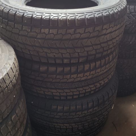 4stk 265/65R17 Yokohama iceGuard G075 piggfri vinterdekk