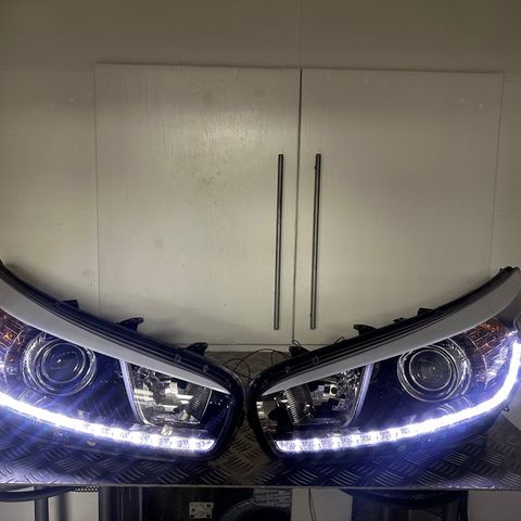 Frontlykt Kia Ceed JD 2012+ DRL LED