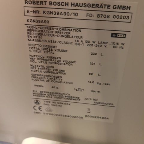 2m høyde kombiskap Bosch