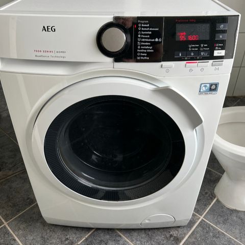 Flott AEG 7000 serie DualSense Vask og Tørk