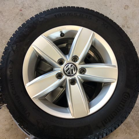 Vinterdekk piggfritt med felg 15" VW/AUDI/SKODA ETC. (305159)