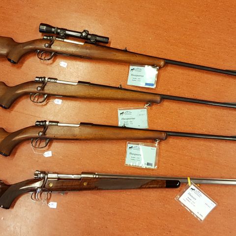 Husqvarna og Mauser rifler og låskasser