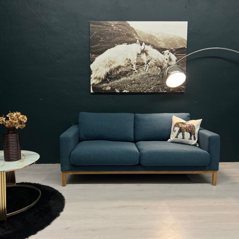 GRATIS LEVERING - KUPP! Nyrenset Bolia North 2,5 seter design sofa blå farge