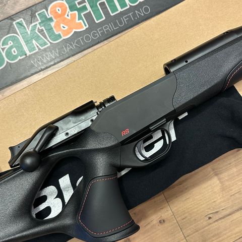 Blaser R8 Ultimate Monza 308 win med justerbar Kinnstykke, Brukt pipe, rest nytt