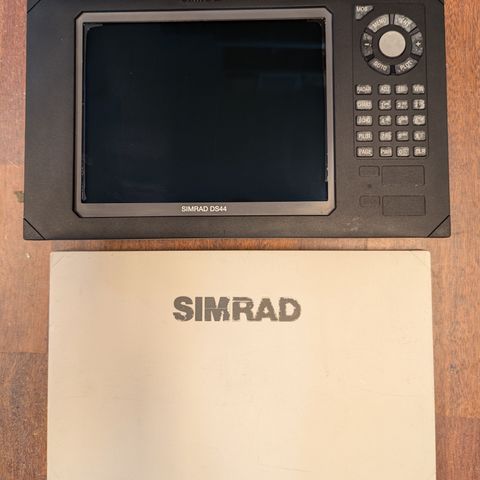 Simrad DS44 slaveskjerm