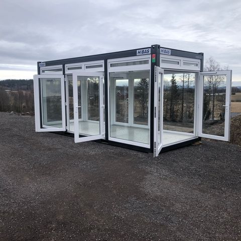 20 og 10 fot BIL / BÅT SHOWROOM container til UTLEIE