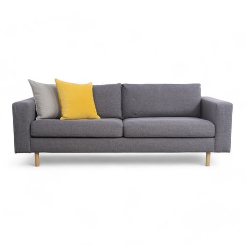 Fri Frakt | Nyrenset | Bolia Scandinavia grå sofa 3-seter sofa
