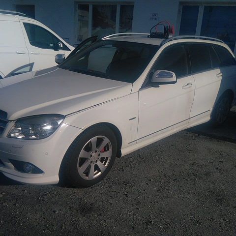 Mercedes C200 CDI -08 selgast i delar