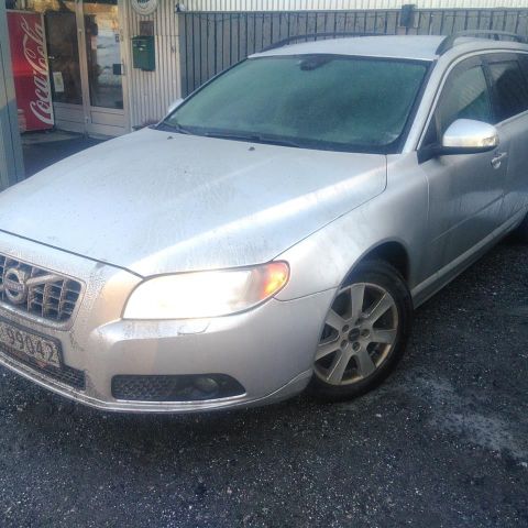 Volvo V70 D3 -11 Selgast i delar