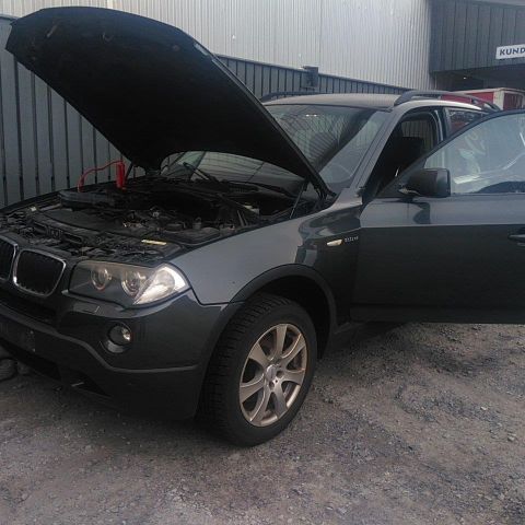 Bmw X3 xDrive 20d -07 selgast i delar