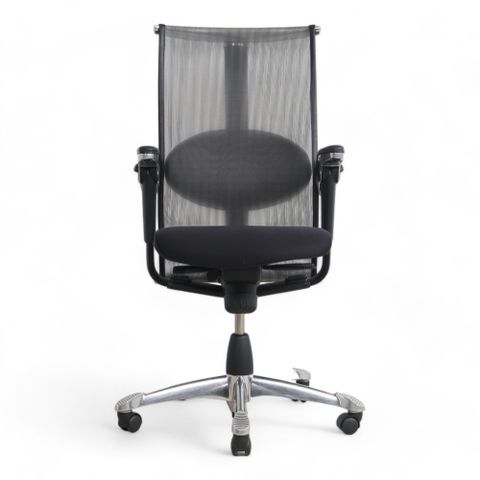 Nyrenset | Håg H09 kontorstol med armlener og hjul