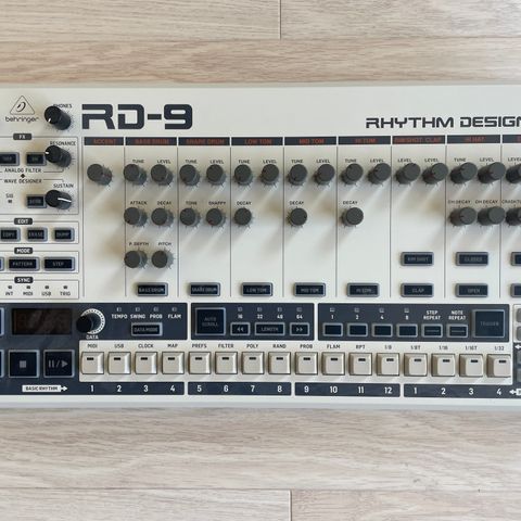 Behringer RD-9