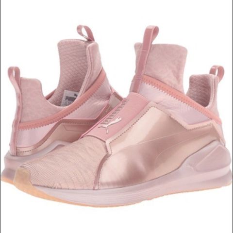 Puma rose gold sneakers str 35,5