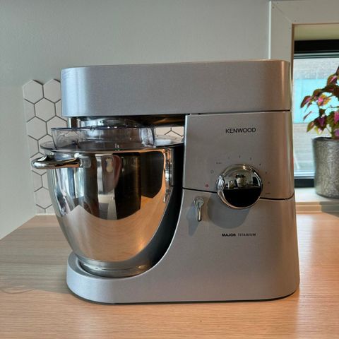 Kenwood Major Titanium