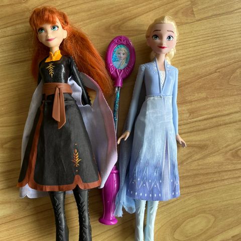 Anna og Elsa dukker