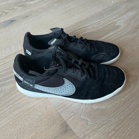 Nike sko str 38,5