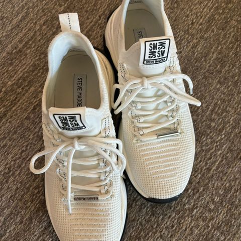 Steve Madden sneakers