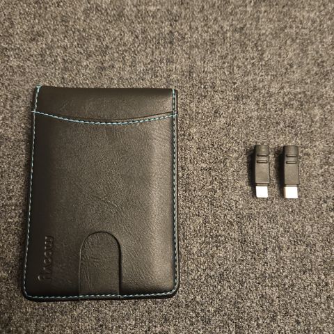 Pent brukt Power bank Lommebok fra Moovy Wallet