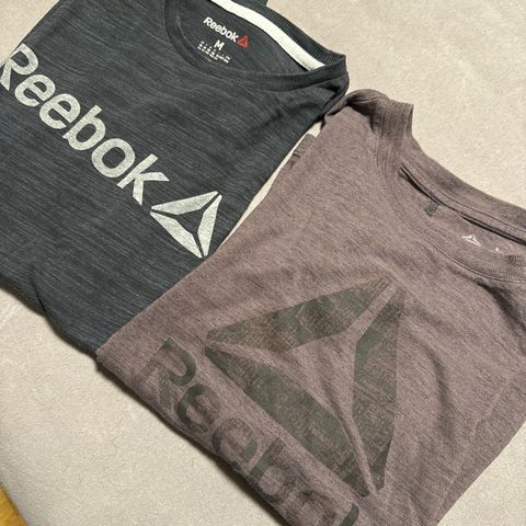 Reebok-t-skjorter