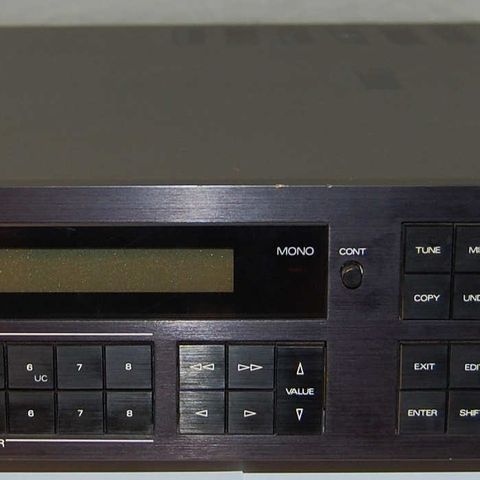 Roland D-550 kjøpes