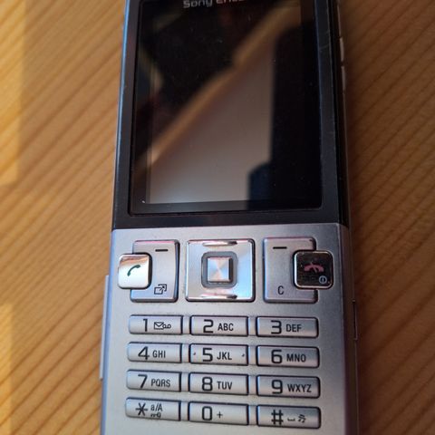 Sony Ericsson T700