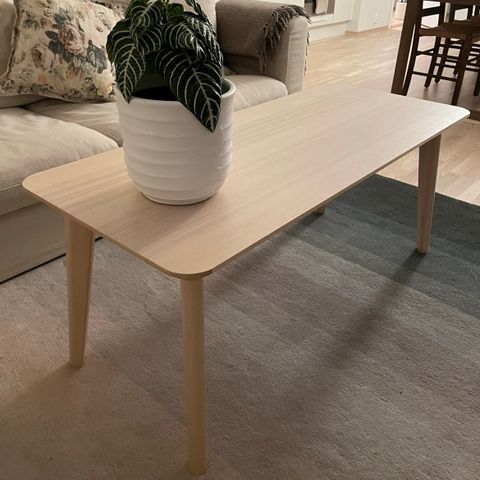 Lisabo stuebord fra IKEA