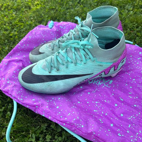 Nike mercurial superfly str 42