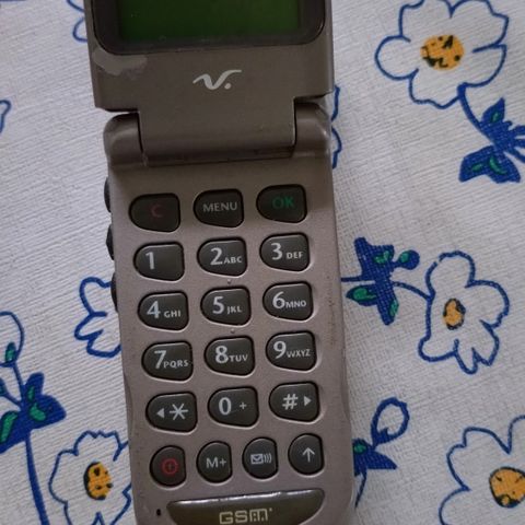 Motorola klapptelefon samleobjekt
