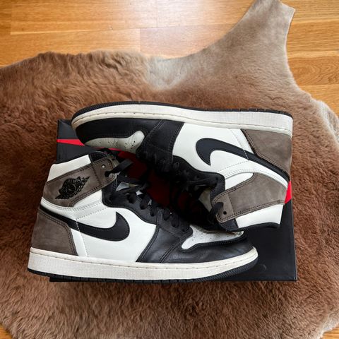 Air Jordan 1 Mocha