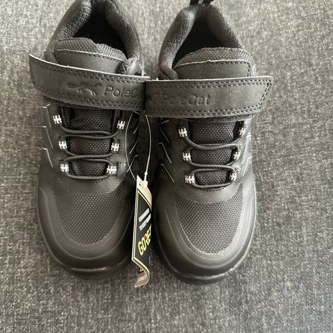 Helt ny goretex sko Polecat str 30