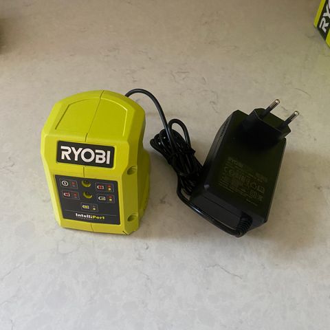 Ryobi lader