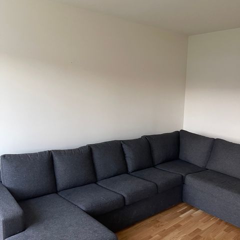 Stor sofa, kjøpt i fjor