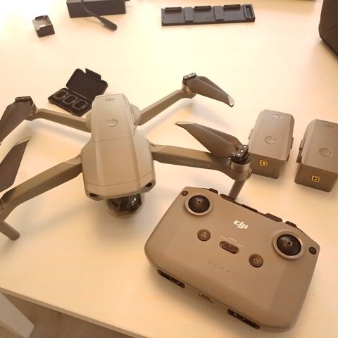 DJI Mavic Air 2 drone med Fly More Combo 🔋m/3 batterier 🛩️ 🎮 📶