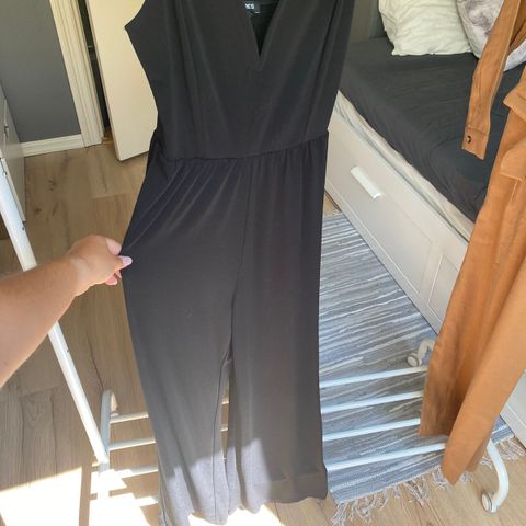 Express svart jumpsuit M