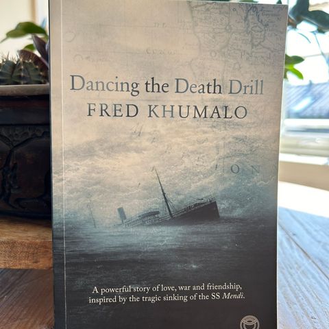 Dancing the Death Drill - Fred Khumalo (engelsk bok)