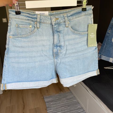 NY! H&M mom shorts ultra high waist 40