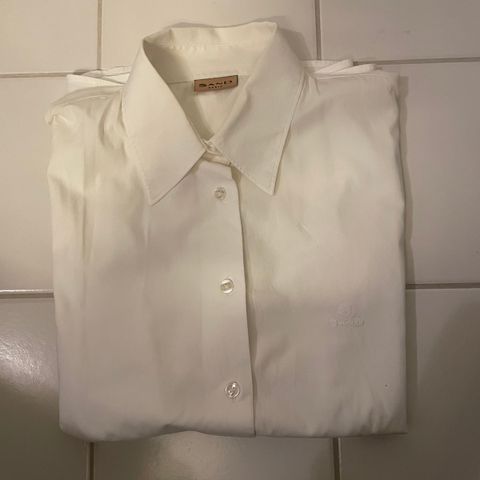 Sand skjorte (Kortermet)