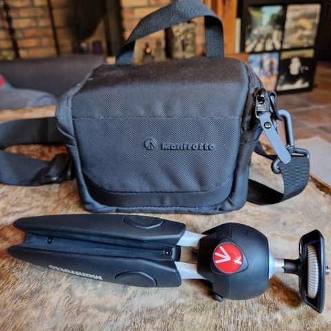 Manfrotto XS skulderveske + mini tripod