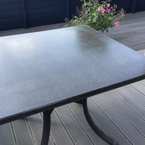 Terrassebord til salgs