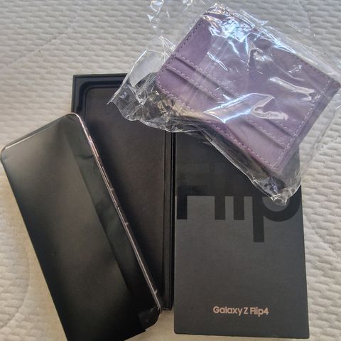 Samsung Z Flip4 , Ny. Billig