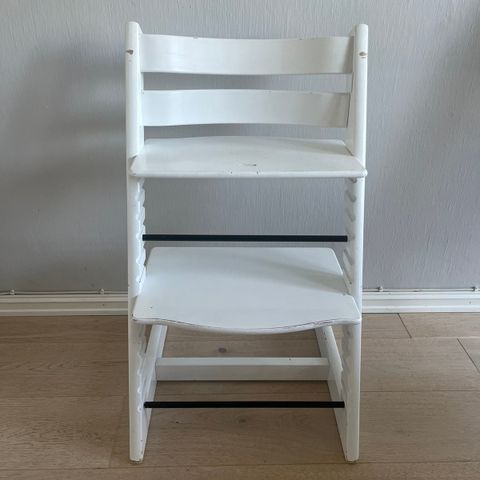 Tripp Trapp stol selges (Stokke)