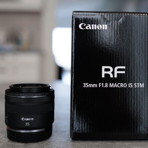 Canon RF 35 mm F1.8 MACRO IS STM