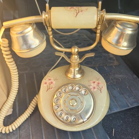 Telefoner