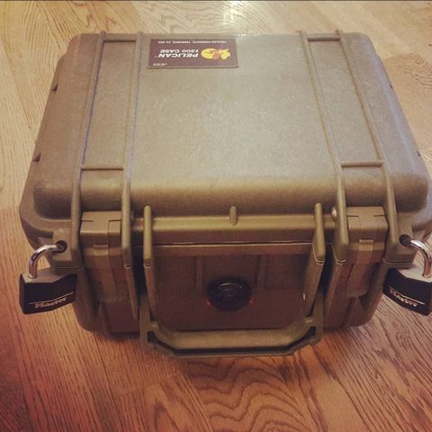 Pelican case 1300 uten skum.