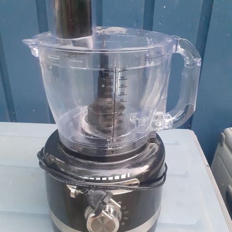 Food processor