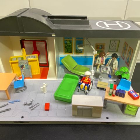 Playmobil portabelt mini-sykehus
