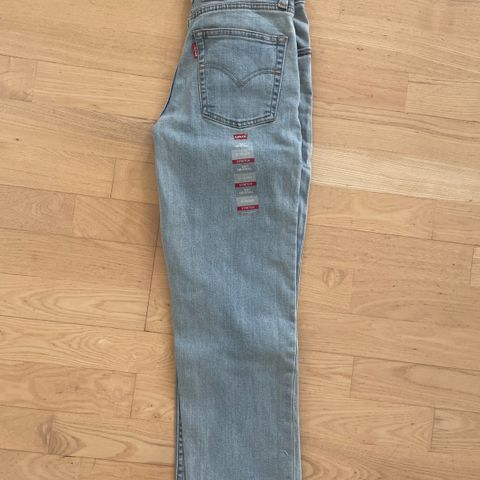 Helt ny Levis 501