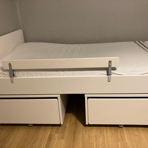 Släkt Ikea barneseng, kortet inn til 150 cm.