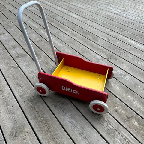 Brio gåvogn gis bort